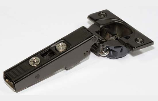 B71B3550BK - 110 Degree Soft-closing Screw On Overlay Onyx Black Hinge
