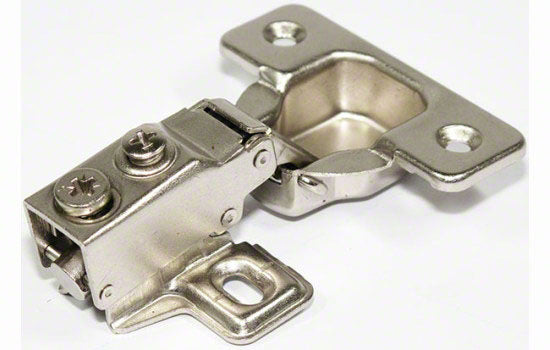 243-1062 - 110 Degree Soft-closing Screw On 1/2" Overlay Short Arm Hinge