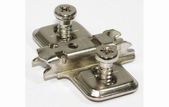 B173L8100 - 0mm Mounted Euro Screw Wing Baseplate for Cliptop Hinges