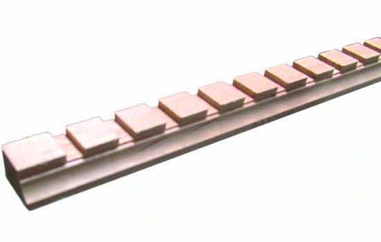 M0061QUF2 - 8'L x 3/4"W 1/2"H Alder Dentil Moulding