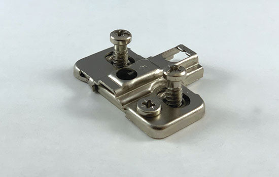 MC2CAM-E - 2mm Mounted Euro Screw Cam Adjustable Wing Baseplate