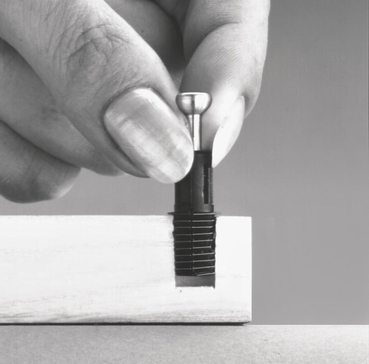 Spreading Bolt, HÃ¤fele Minifix