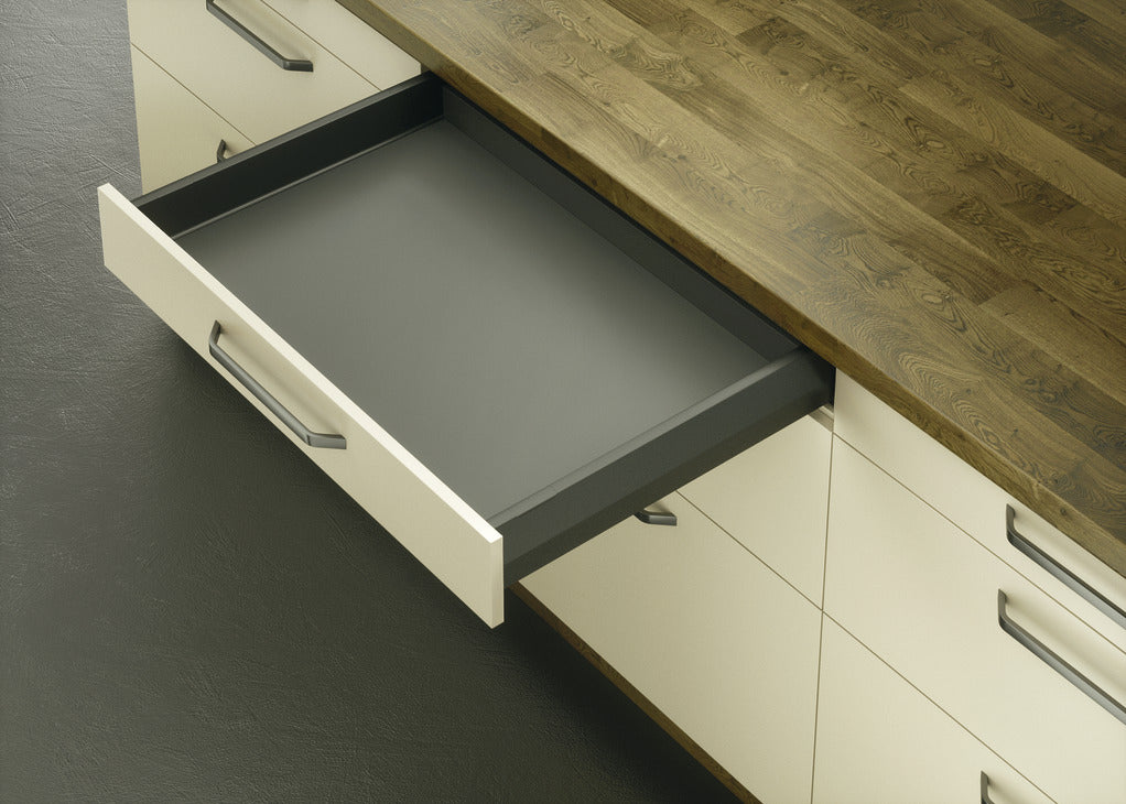 Drawer side runner system, HÃ¤fele Matrix Box P50, drawer side height (3 5/8") 92 mm, load bearing capacity (110 lbs) 50 kg