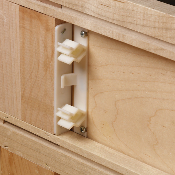 False Front Connector, Bottom overlay: + 8 mm