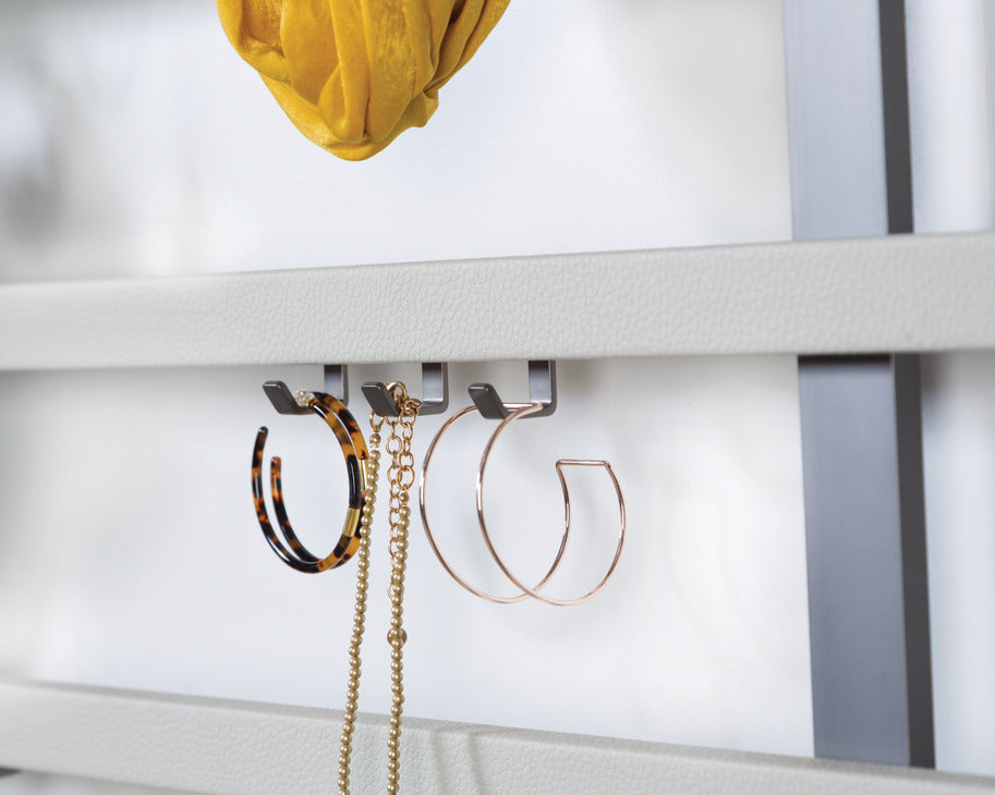 Triple Hook, TAG Symphony Wall Mount System