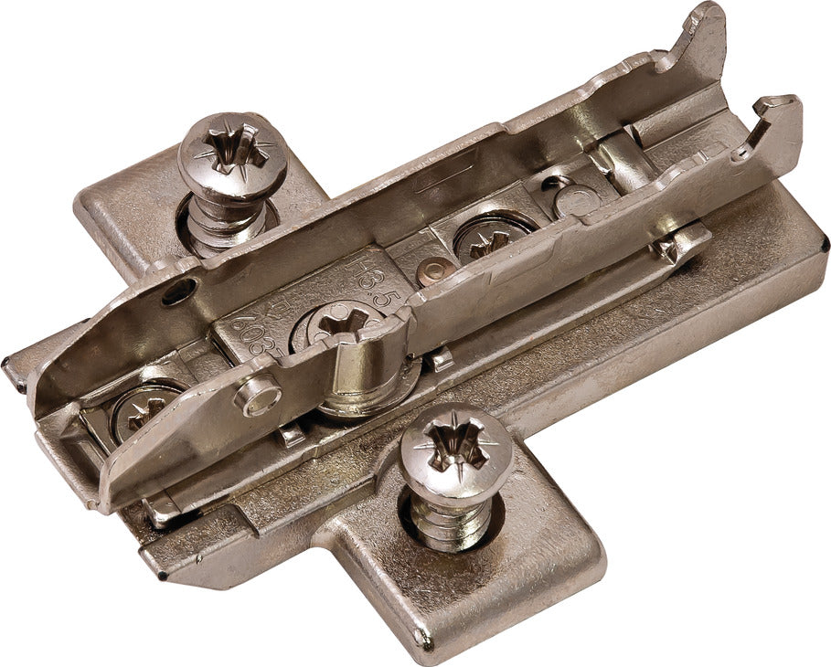 Wing Baseplate, Grass TIOMOs, 4-Point Fixing with Pre-Mounted Euro Screws